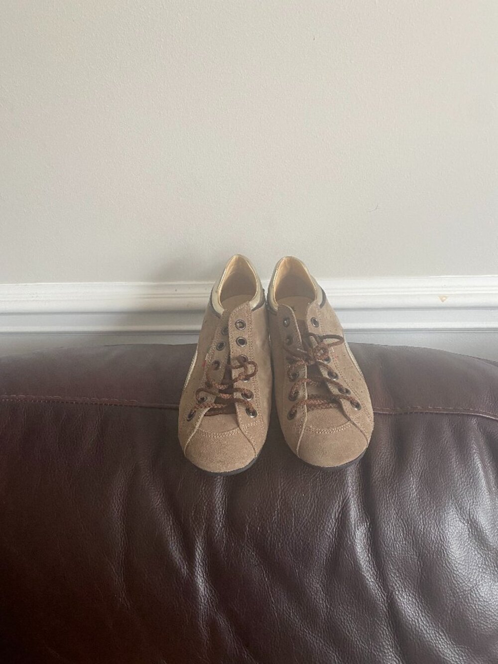 NATURINO WOMEN (GIRLS) SNEAKERS  SIZE EU37.